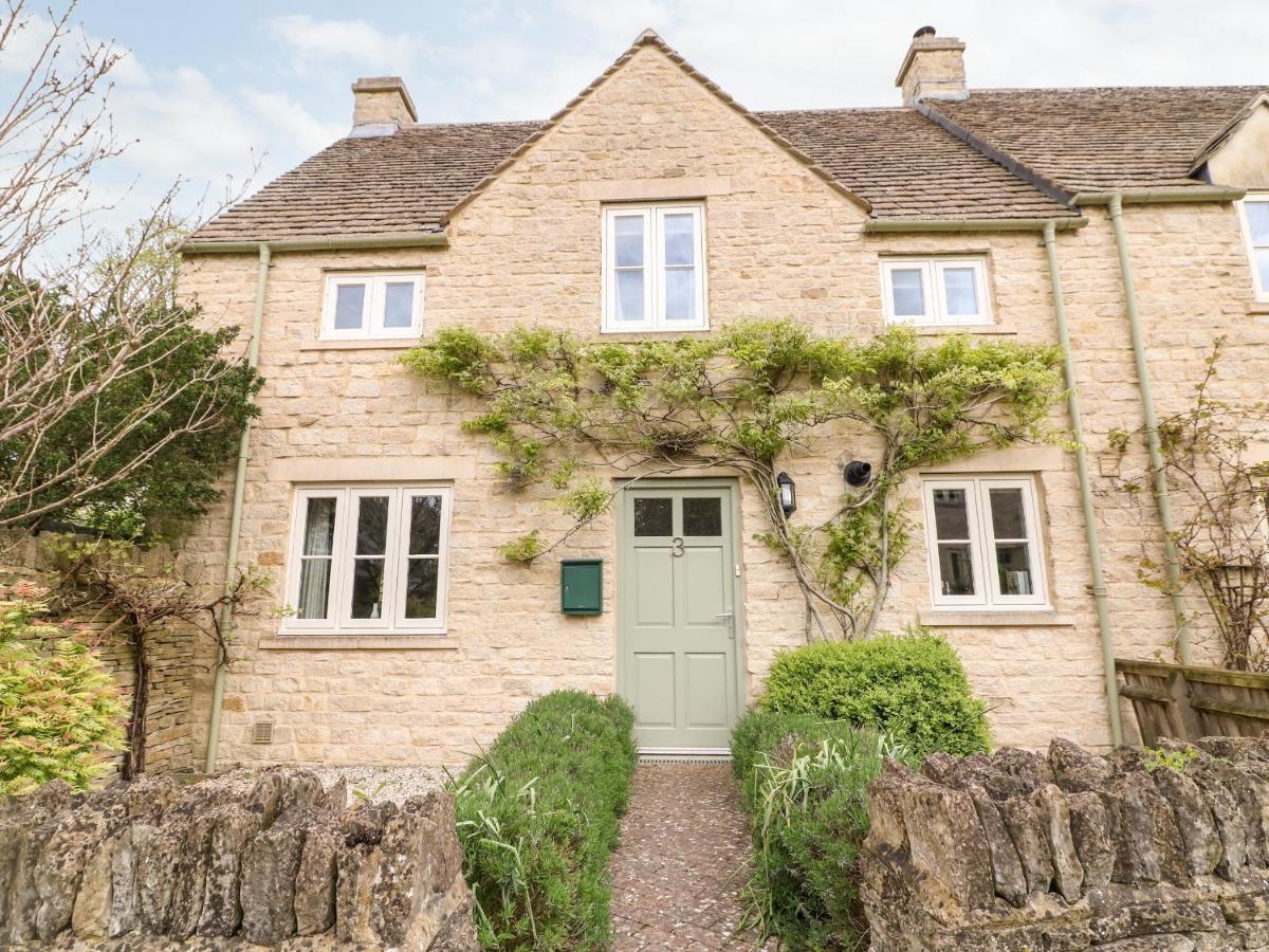3 Painters Field Villa Cirencester Luaran gambar