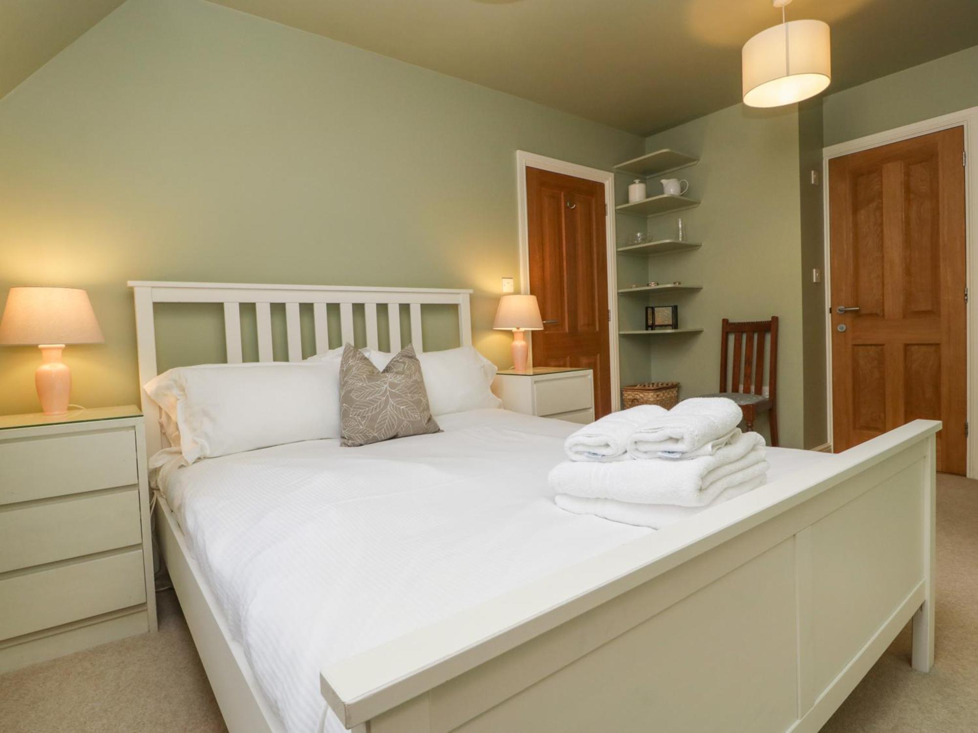 3 Painters Field Villa Cirencester Luaran gambar
